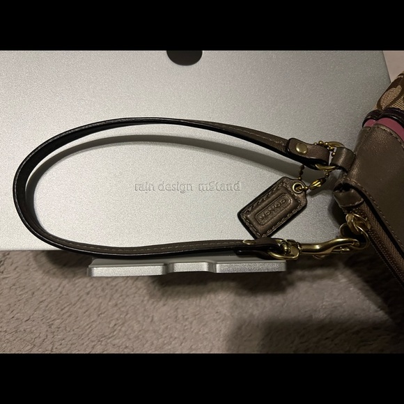 Coach Wristlet - Picture 3 of 4
